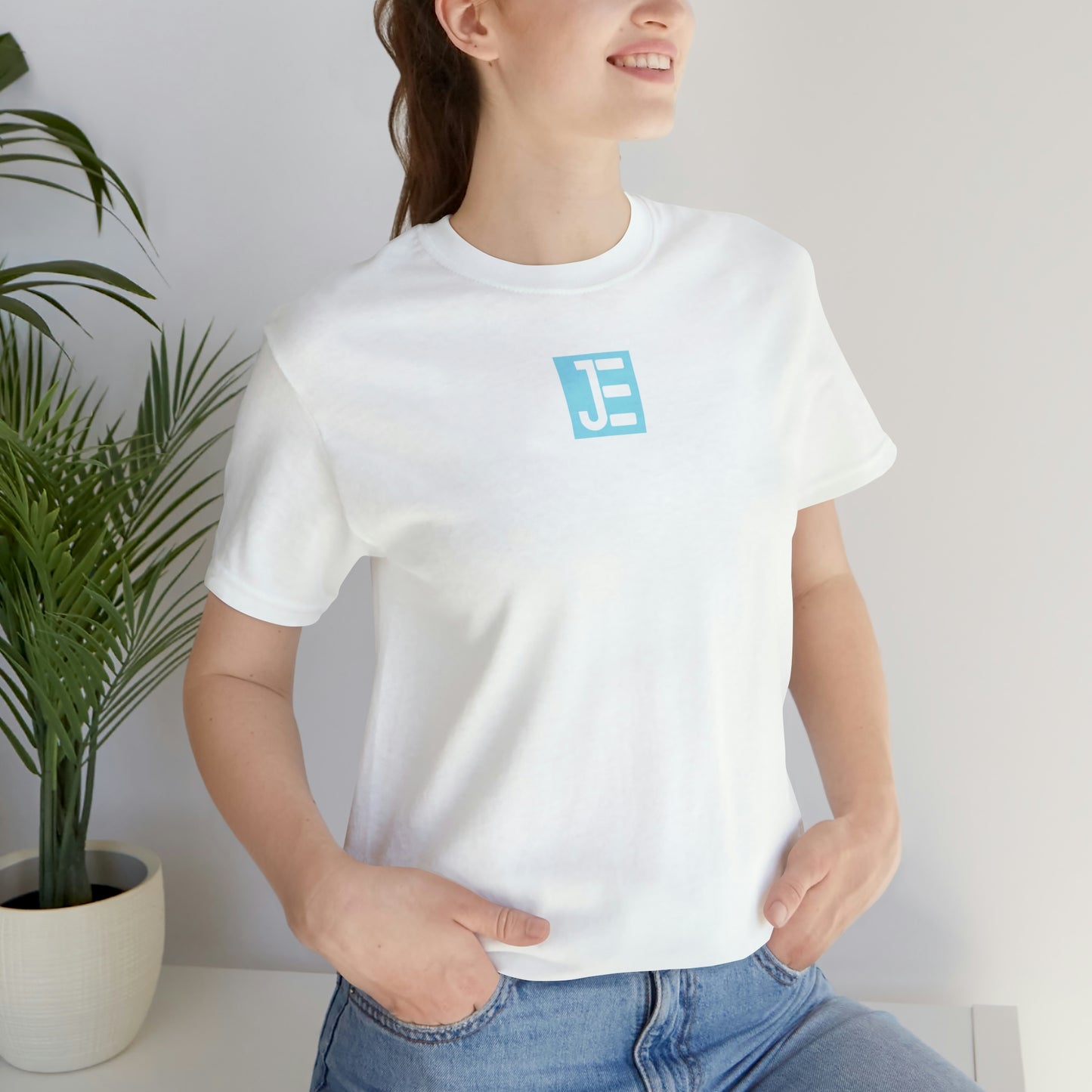 Front / Back JE Blue Logo Short Sleeve Tee